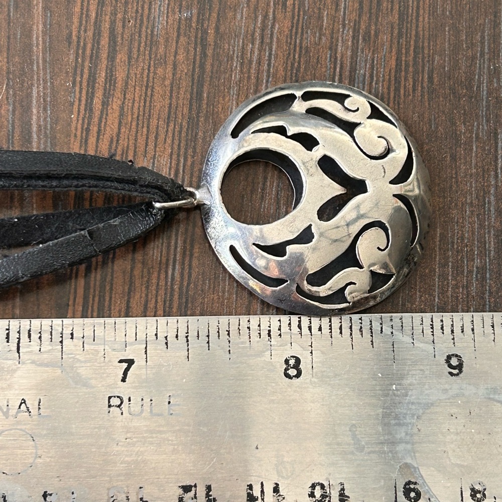 VNT Mexican sterling silver pendant/choker - Picture 11 of 17